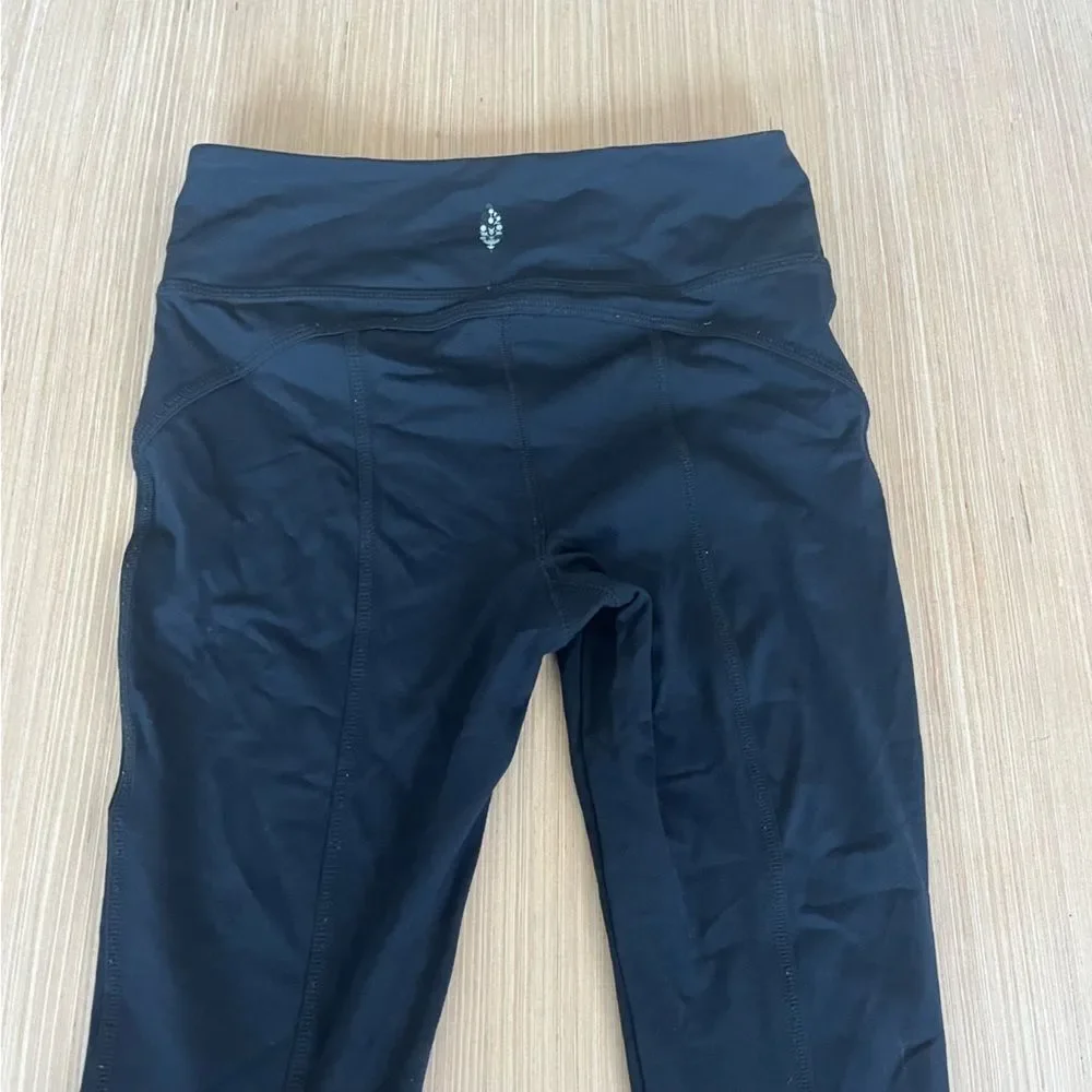 Free People Movement Black Cropped Leggings